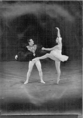 Лифарь Сергей Михайлович. Лот из 14 фотографий из личной коллекции Сержа Лифаря